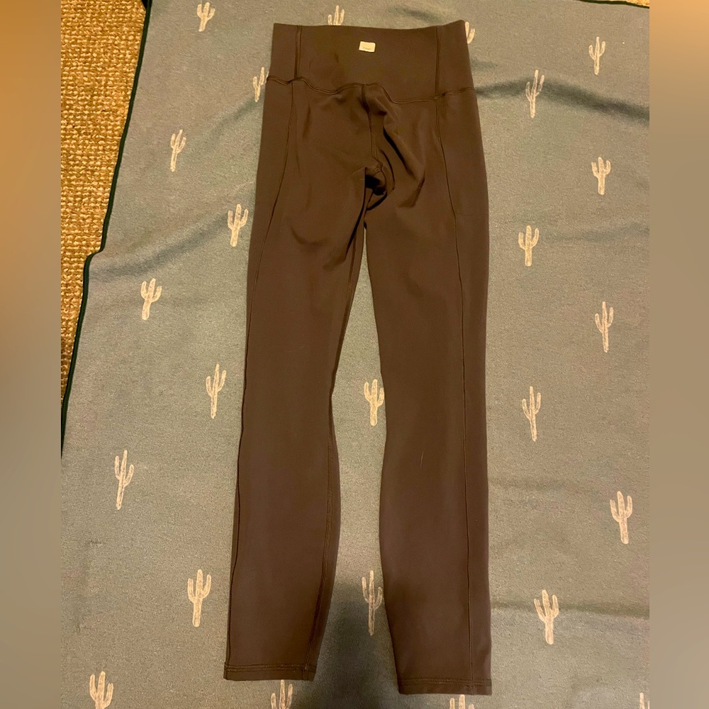 Vuori olive green leggings